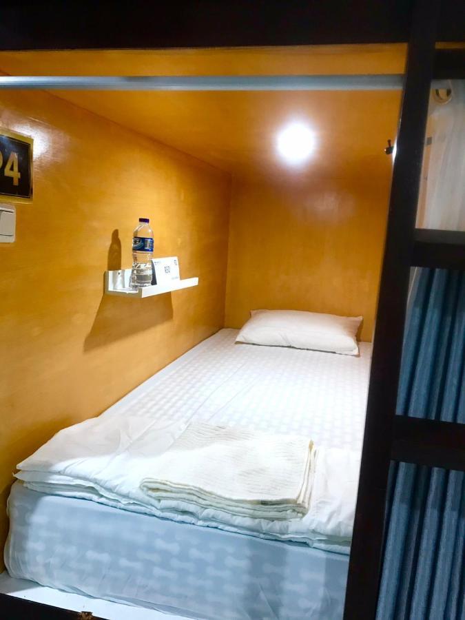 Bu Sepuh Guesthouse Sangkanurip Eksteriør bilde