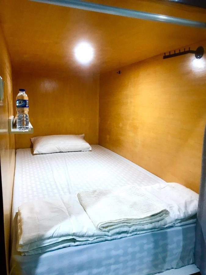 Bu Sepuh Guesthouse Sangkanurip Eksteriør bilde