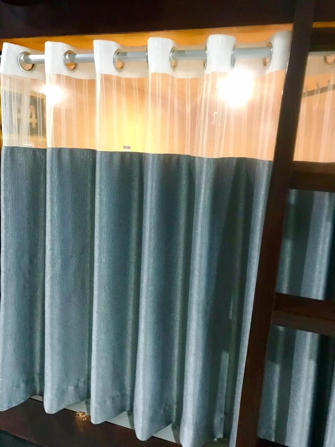 Bu Sepuh Guesthouse Sangkanurip Eksteriør bilde